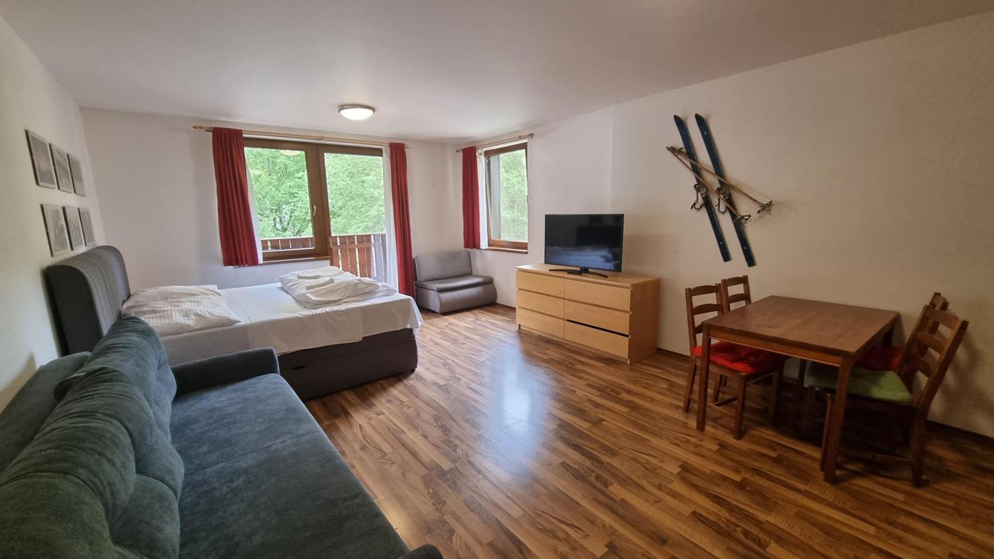 Fatrapark 2 Apartments Hrabovo - Hlavna Recepcia Ружомберок Стая снимка