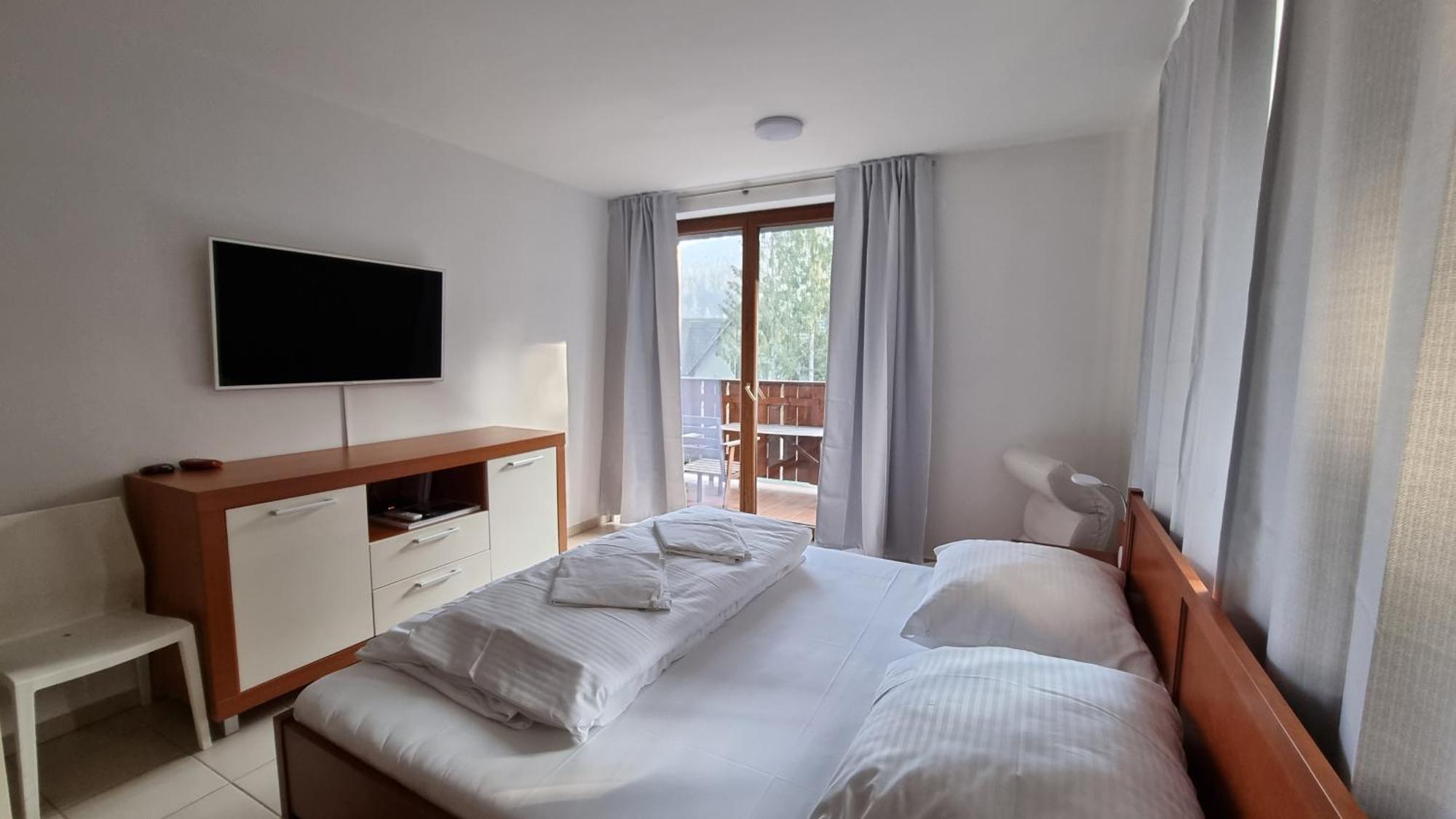 Fatrapark 2 Apartments Hrabovo - Hlavna Recepcia Ружомберок Стая снимка